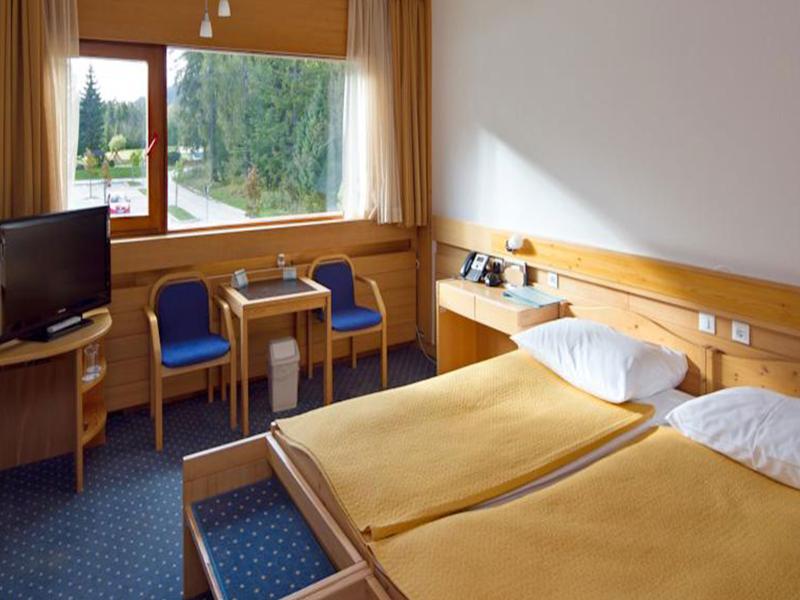קרנייסקה גורה Hotel Spik מראה חיצוני תמונה