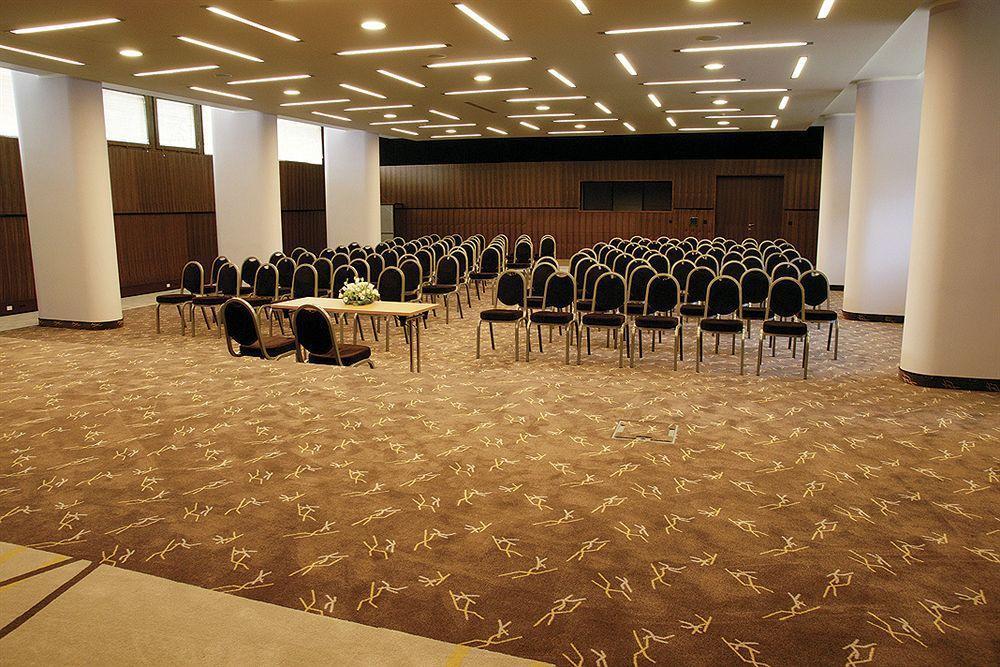 קרנייסקה גורה Hotel Spik מראה חיצוני תמונה