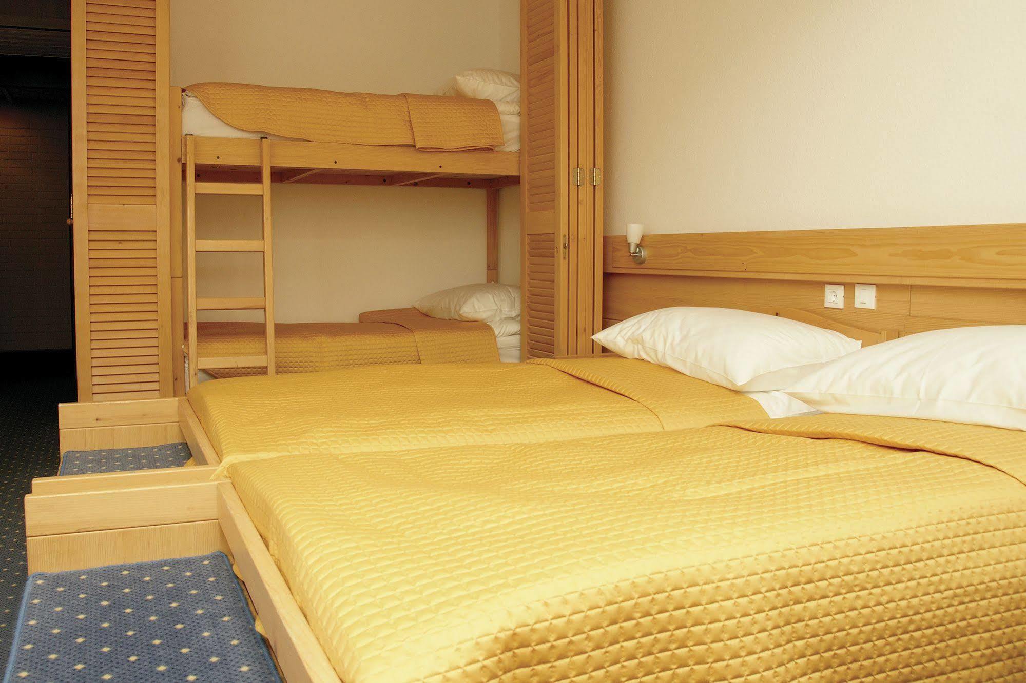קרנייסקה גורה Hotel Spik מראה חיצוני תמונה